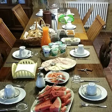 Al Merlo Olivo, Rural Istrian House Bed & Breakfast Buje